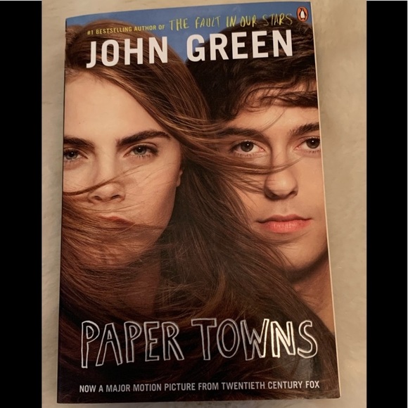 3/$15 Paper towns- a novel - Picture 1 of 2